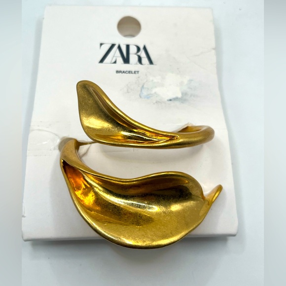 NWT- ZARA LEAF CUFF BRACELET GOLDEN - Picture 3 of 4